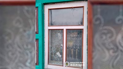 Внаслідок обстрілу росіян на прикордонні Чернігівщини пошкоджені будинки, магазин та господарські споруди