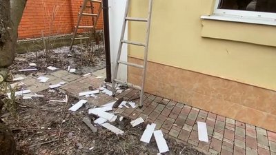 Гасили машини, поки дитина викликала поліцію: що відомо про вибух у Вільхівській ОТГ Гасили машини, поки дитина викликала поліцію: що відомо про вибух у Вільхівській ОТГ