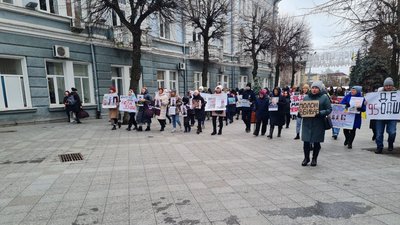 "Полон вбиває!": у Житомирі відбулася акція на підтримку полонених і зниклих безвісти "Полон вбиває!": у Житомирі відбулася акція на підтримку полонених і зниклих безвісти