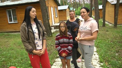 Переїхали зі школи в літній табір: плюси й мінуси для переселенців на Тернопільщині