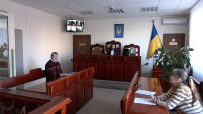 Колишнє подружжя ділить в суді квадратні метри, які купили за благодійні гроші волинян Колишнє подружжя ділить в суді квадратні метри, які купили за благодійні гроші волинян