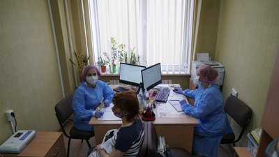 "У COVID багато облич": як працюють лікарі первинної ланки у Харкові "У COVID багато облич": як працюють лікарі первинної ланки у Харкові