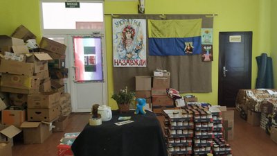 Півтори сотні переселенців щодня: як працює один із волонтерських центрів в Ковелі на Волині Півтори сотні переселенців щодня: як працює один із волонтерських центрів в Ковелі на Волині