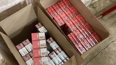 У Дніпрі припинили діяльність фабрики з виробництва контрафактних цигарок У Дніпрі припинили діяльність фабрики з виробництва контрафактних цигарок