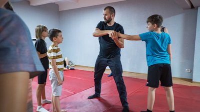 У Дніпрі патрульні поліцейські відкрили дитячий табір "Коп Кемп" У Дніпрі патрульні поліцейські відкрили дитячий табір "Коп Кемп"