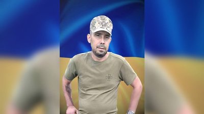 Полеглий військовий Юрій Тодераш з яким прощаються на Буковині
