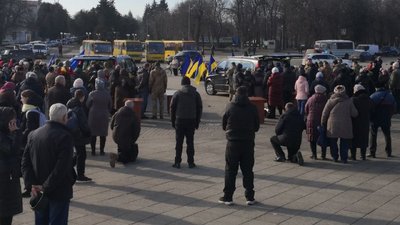 Дружили і загинули з різницею в день: на Черкащині прощалися з двома воїнами Дружили і загинули з різницею в день: на Черкащині прощалися з двома воїнами