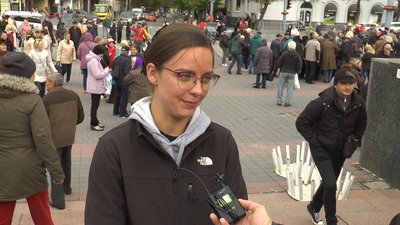 На Івано-Франківщині волонтери роздали переселенцям понад 11 тисяч продуктових наборів На Івано-Франківщині волонтери роздали переселенцям понад 11 тисяч продуктових наборів