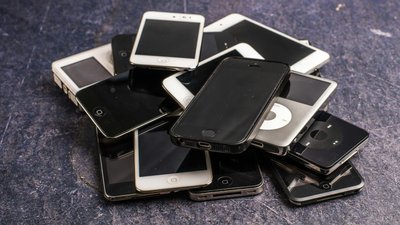 Смартфони, гаджети, цифрові пристрої