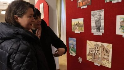 У Києві нагородили переможців конкурсу дитячих малюнків. Гроші від проданих робіт передадуть ЗСУ У Києві нагородили переможців конкурсу дитячих малюнків. Гроші від проданих робіт передадуть ЗСУ