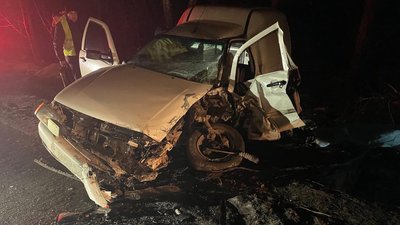 Загинув водій та четверо пасажирів травмувалися: на Житомирщині зіткнулися автомобіль і маршрутка