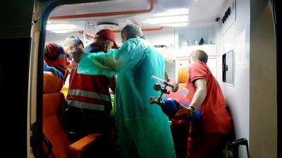 Дитину, яка постраждала у ДТП на Львівщині, доправили гелікоптером до Києва Дитину, яка постраждала у ДТП на Львівщині, доправили гелікоптером до Києва