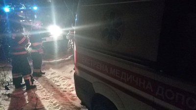 На Сумщині рятувальники допомагали автівці "швидкої"