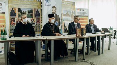 У Франківську презентували другий том видання про Гошівський монастир У Франківську презентували другий том видання про Гошівський монастир