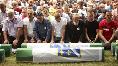 У Сребрениці поховають ще 50 жертв геноциду 1995 року