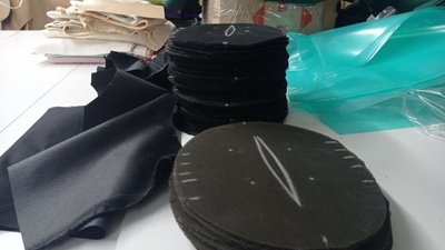 Тернопільські волонтери шиють військову амуніцію Тернопільські волонтери шиють військову амуніцію