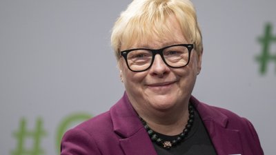 Анжела Ігл