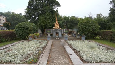 Радянський пам'ятник на Франківщині