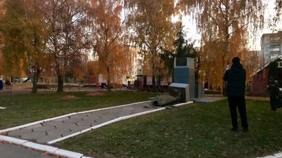 На Полтавщині розслідують пошкодження пам’ятників радянської доби