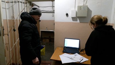 У Рівному дітям-переселенцям роздають теплі речі. Які документи потрібно мати батькам У Рівному дітям-переселенцям роздають теплі речі. Які документи потрібно мати батькам