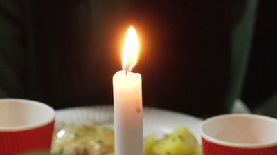 "Різдво — це день, коли ніхто не повинен бути самотнім". У Франківську влаштували святковий обід для нужденних "Різдво — це день, коли ніхто не повинен бути самотнім". У Франківську влаштували святковий обід для нужденних