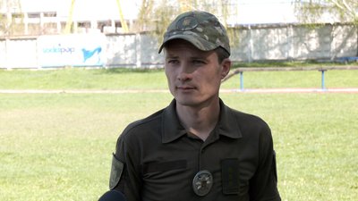 Шукають зброю, наркотики, допомагають у пошуку людей: як в Житомирі дресирують собак Шукають зброю, наркотики, допомагають у пошуку людей: як в Житомирі дресирують собак