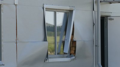 Наслідки повномасштабного вторгнення росіян на фермерському господарстві біля Черніова Наслідки повномасштабного вторгнення росіян на фермерському господарстві біля Черніова