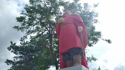 У селі на Львівщині оновили пам'ятник Хмельницькому: що кажуть експерти та місцеві мешканці У селі на Львівщині оновили пам'ятник Хмельницькому: що кажуть експерти та місцеві мешканці