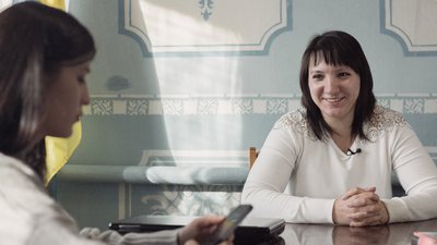 "Боїмося навіть вийти з дому" — як живе село Нові Вирки на Сумщині за кілька кілометрів від РФ "Боїмося навіть вийти з дому" — як живе село Нові Вирки на Сумщині за кілька кілометрів від РФ