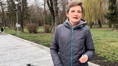 Скандинавська ходьба: як під час війни тернополяни підтримують здоровий спосіб життя Скандинавська ходьба: як під час війни тернополяни підтримують здоровий спосіб життя
