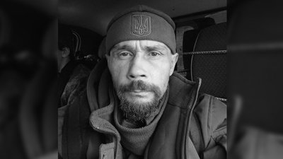 Сержант Микола Татарінов Сержант Микола Татарінов