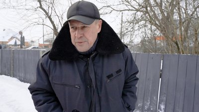 "Я встиг упасти за вагончик.Чоловік кричить: тікай кудись між стін" — очевидці про ранкову атаку росіян у Чернігові "Я встиг упасти за вагончик.Чоловік кричить: тікай кудись між стін" — очевидці про ранкову атаку росіян у Чернігові