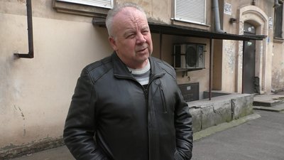 У Запоріжжі на шпилі башти замість радянської зірки встановили Герб України У Запоріжжі на шпилі башти замість радянської зірки встановили Герб України