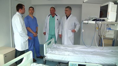 У Житомирській обласній лікарні протягом тижня оперуватиме пацієнтів хірург-травматолог із США