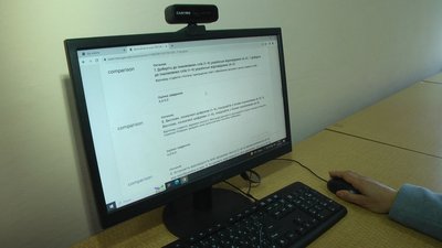 Текстові завдання перевіряють одразу.