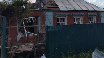 Пошкоджений будинок на Харківщині через російський удар