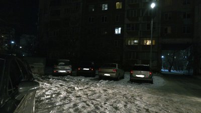 Мешканці Черкаської багатоповерхівки влаштували мітинг