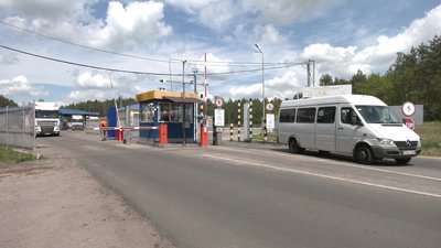 Як працює пункт пропуску у Нових Яриловичах після закриття авіасполучення Як працює пункт пропуску у Нових Яриловичах після закриття авіасполучення
