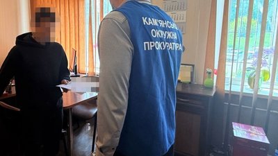Зґвалтування, падчерка, дитина, обвинувачення