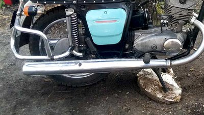 Щоб людей не лякати: у громаді на Рівненщині заборонили їзду на автомобілях і мотоциклах без глушників Щоб людей не лякати: у громаді на Рівненщині заборонили їзду на автомобілях і мотоциклах без глушників
