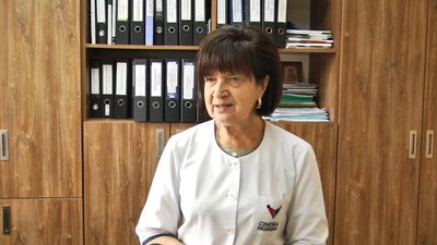 Директорка центру ПМСД №2 Людмила Головко розповідає, що не усім внутрішньо переміщеним особам потрібно укладати декларацію з лікарем на новому місці - надати допомогу та виписати направлення чи електронний рецепт можна і без переукладання декларації. Директорка центру ПМСД №2 Людмила Головко розповідає, що не усім внутрішньо переміщеним особам потрібно укладати декларацію з лікарем на новому місці - надати допомогу та виписати направлення чи електронний рецепт можна і без переукладання декларації.