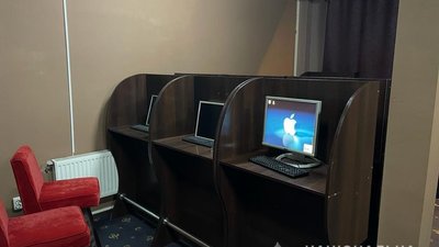 У Козятині на Вінниччині працював підпільний гральний заклад У Козятині на Вінниччині працював підпільний гральний заклад