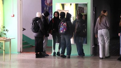 На даху міського ліцею Звягеля на Житомирщині запрацювала сонячна електростанція На даху міського ліцею Звягеля на Житомирщині запрацювала сонячна електростанція