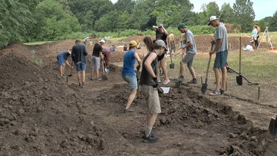Археологічна школа: на Полтавщині ведуть розкопки студенти та дослідники з академії наук Археологічна школа: на Полтавщині ведуть розкопки студенти та дослідники з академії наук