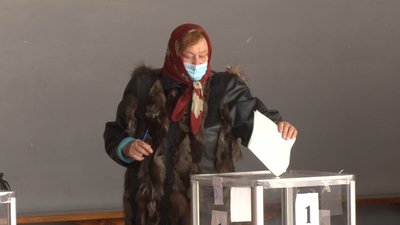 Вибори на Черкащині: як голосували у Мошнах Вибори на Черкащині: як голосували у Мошнах