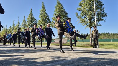 Урочисті заходи у День Незалежності України на Національному військовому кладовищі
