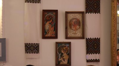 "Збережемо спадщину". У иколаївському театрі експонуються роботи майстрів народної творчості "Збережемо спадщину". У иколаївському театрі експонуються роботи майстрів народної творчості