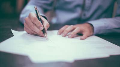 Адвокат розповів про кредитні послаблення під час війни