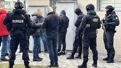 Незаконні азартні ігри: у Житомирі припинили діяльність трьох гральних закладів Незаконні азартні ігри: у Житомирі припинили діяльність трьох гральних закладів