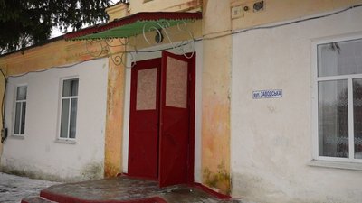 "За ним вирішували долю людей". Староста Мезенівки розповів історію експонатів місцевого музею "За ним вирішували долю людей". Староста Мезенівки розповів історію експонатів місцевого музею